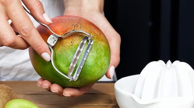 Kai Kitchen Select 100 - T Shape Peeler