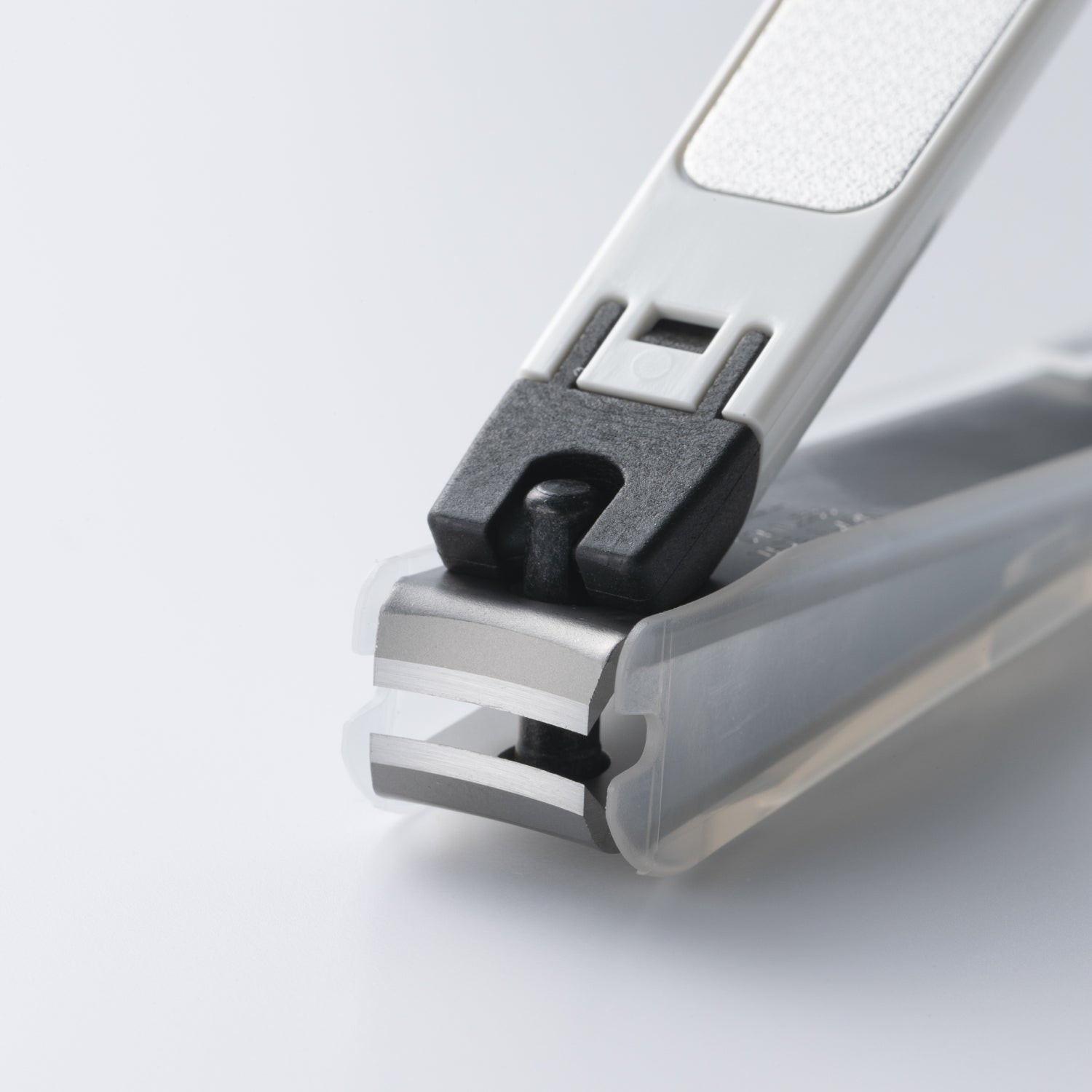 KAI NAIL CLIPPERS TYPE-001M White (KE-0122)