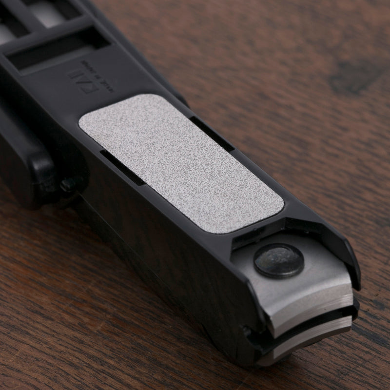 Kai Seki Magoroku Nail Clipper with Loupe Magnifier (HC1823)