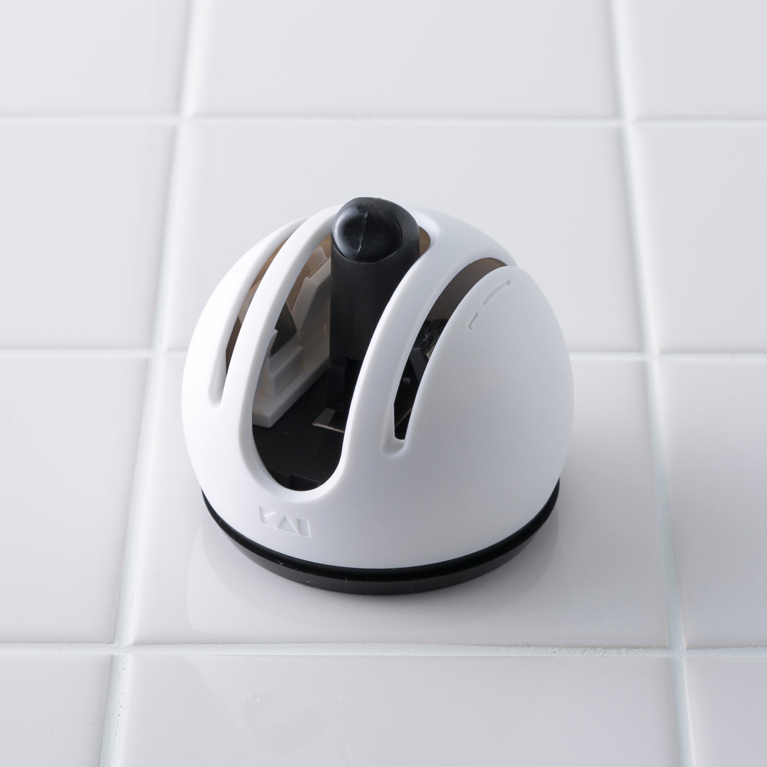 KAI Japan Q-Sharpener, Manual Knife Sharpener White