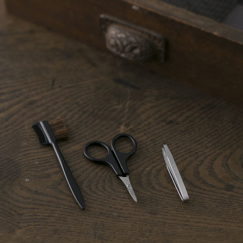 KAI Seki Magoroku Gromming Kit (000HC1835)