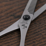 Kai Seki Magoroku Hair Trimming Scissors With Comb